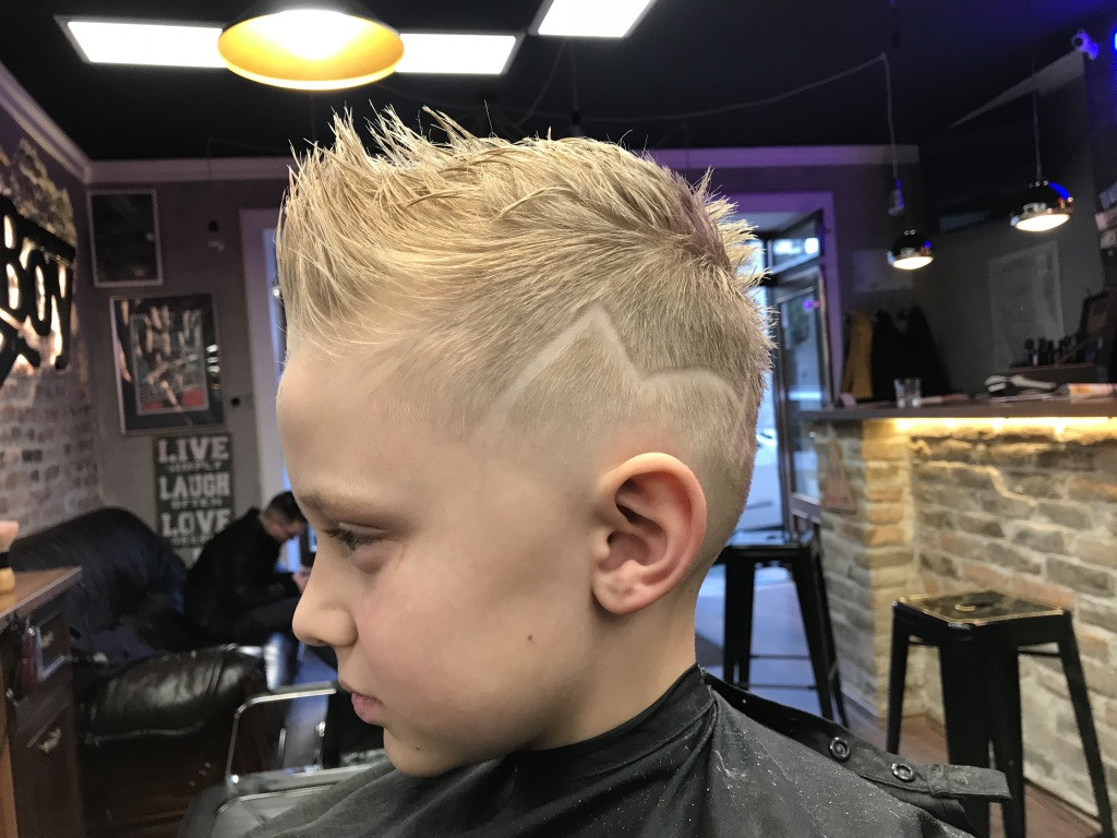 OldBoy Barbershop #beograd Dečije šišanje Dečije šišanje - do 12 godina