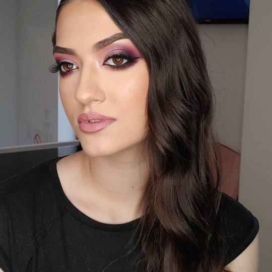 Gloss studio #nis Make-up / šminkanje Profesionalno šminkanje