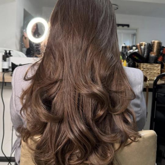Allure Beauty Studio #beograd Feniranje i stilizovanje Feniranje na ravno / talase / volumen - duga 