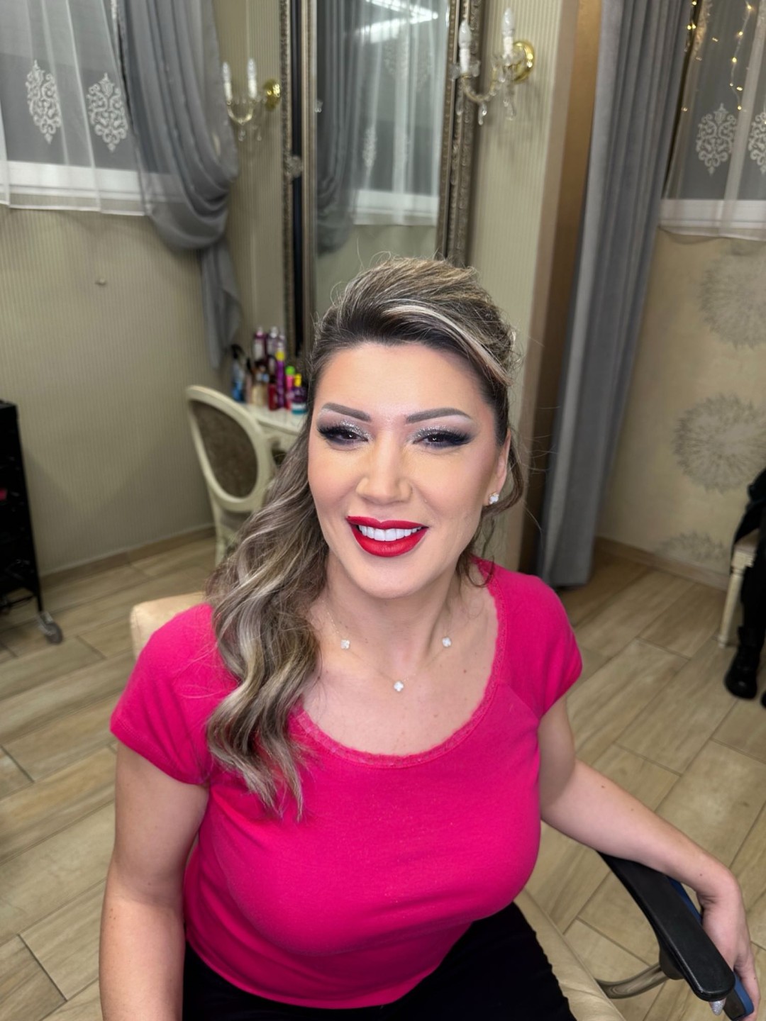 Bibi beauty centar #beograd Make-up / šminkanje Novogodišnje šminkanje