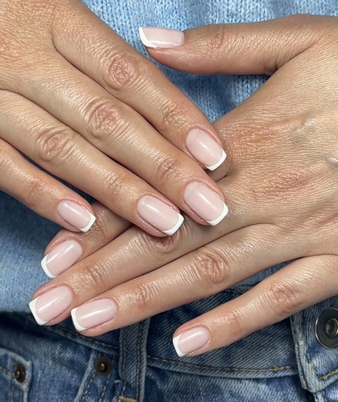 Manikir + gel lak - Fancy Girls, Beograd Manikir Nokti Manikir, Beograd, Vukov spomenik, Đeram