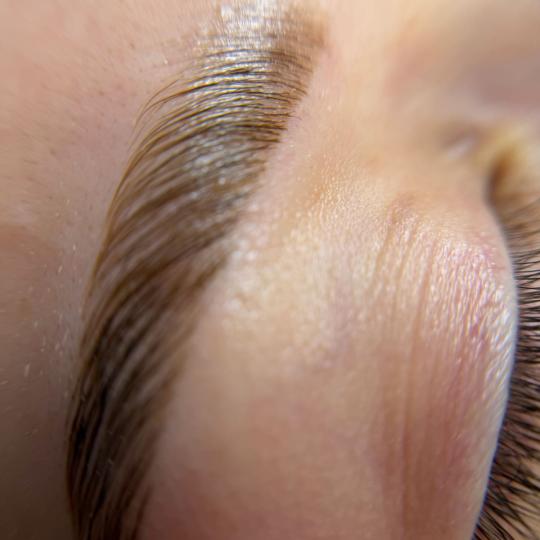 Alexandria Brow&Beauty lounge #beograd Make-up / šminkanje Laminacija obrva + farbanje obrva kanom 