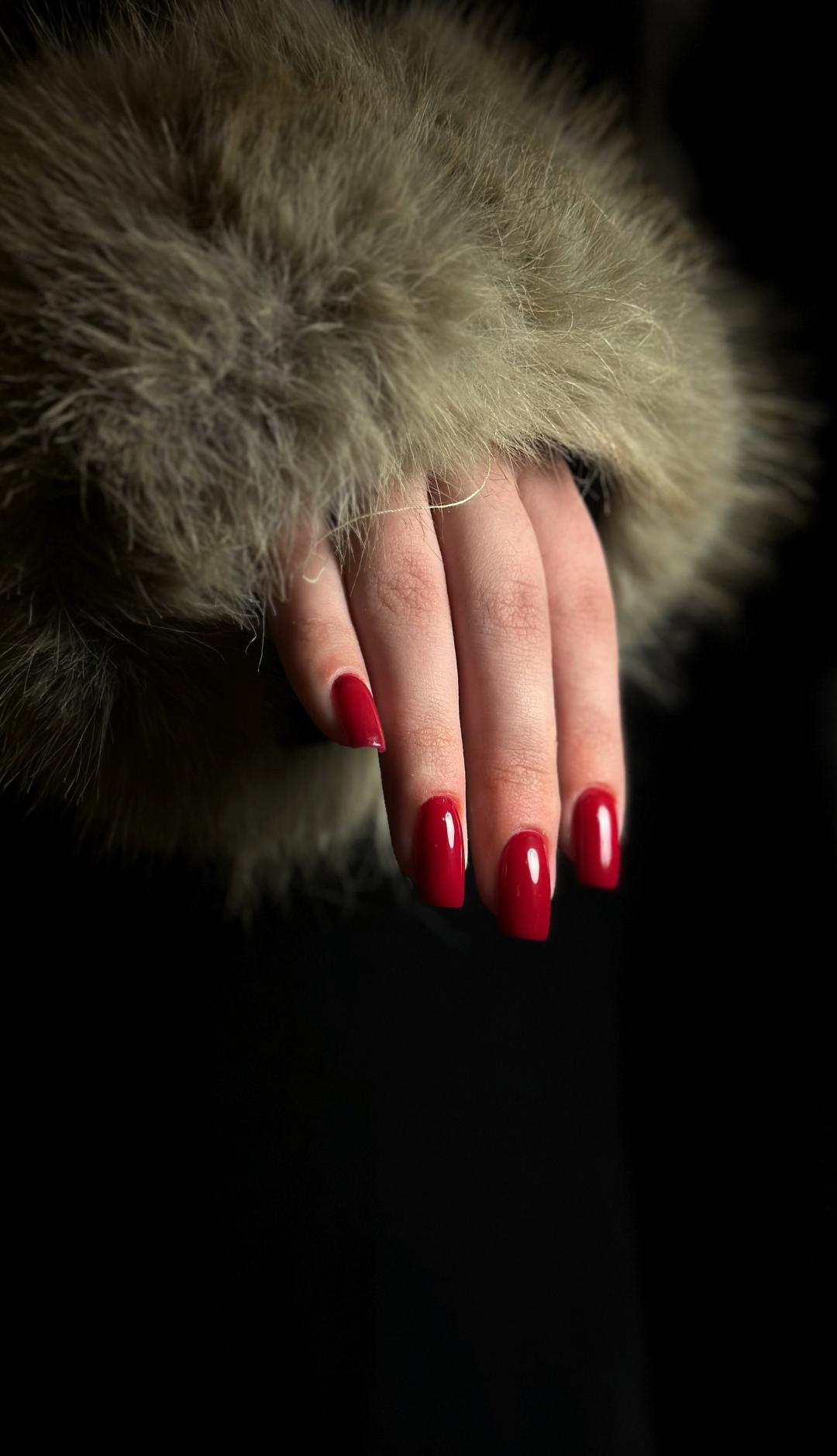 Lui beauty concept #beograd Korekcija noktiju Korekcija / ojačavanje noktiju gelom - M dužina