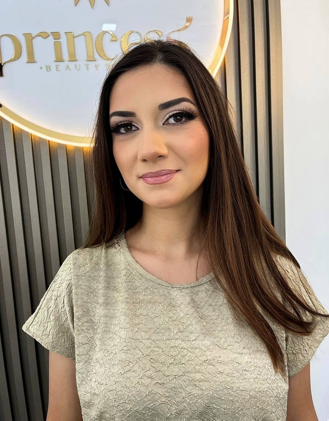 Princess beauty #nis Make-up / šminkanje Profesionalno šminkanje + veštačke trepavice