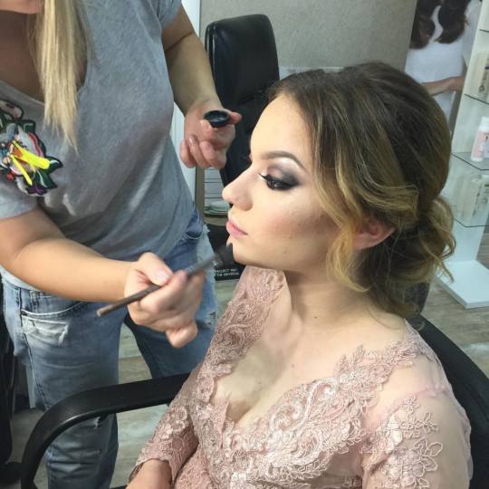 Vortex #beograd Make-up / šminkanje Profesionalno šminkanje + veštačke trepavice Profesionala sm