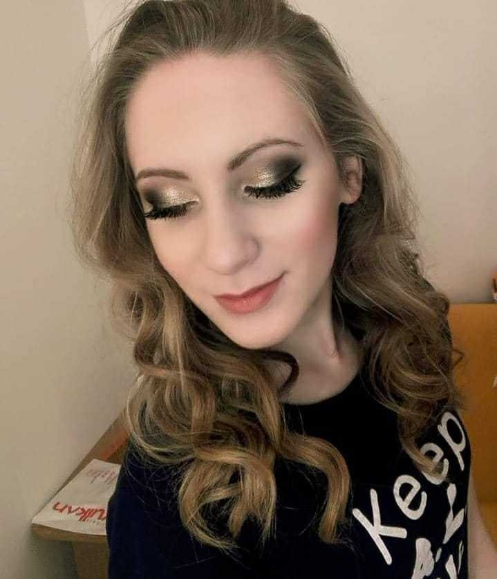Profesionalno šminkanje + 3D mink trepavice - Cut 'n' Go, Novi Sad Make-up / šminkanje Lice Make-up / šminkanje, Novi Sad, Rotkvarija, Podbara, Salajka