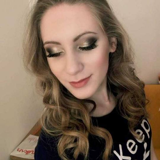 Cut 'n' Go #novisad Make-up / šminkanje Profesionalno šminkanje + 3D mink trepavice