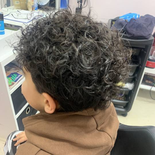 Studio Marijana #beograd Minival Minival - za muškarce U nasem salonu mozete uraditi mini val za mu