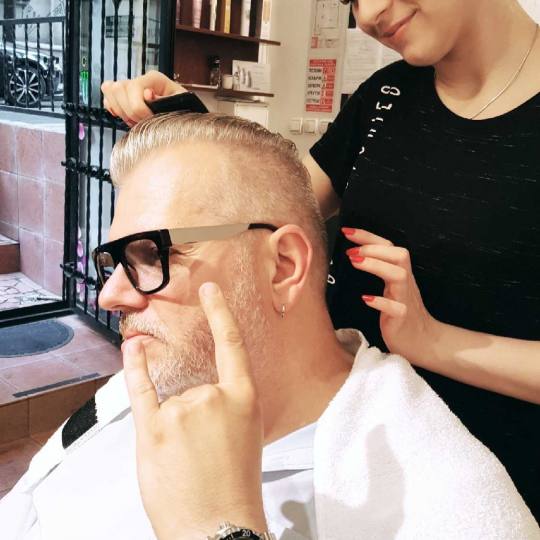 Xtreme #beograd Muško šišanje Muško šišanje Muško šišanje mašinicom i makazama + pranje ko