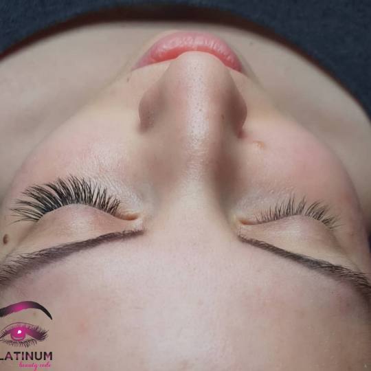Platinum Beauty Code #beograd Trepavice Nadogradnja svilenih trepavica metoda "1 na 1" Nadog