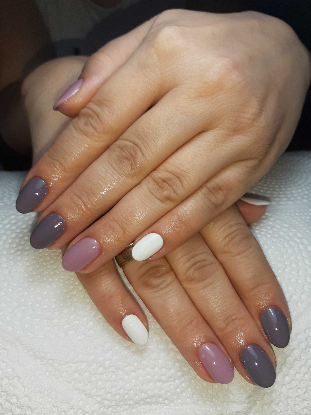 Korekcija gel laka - ruke - Migun centar relax, Beograd Gel lak Nokti Gel lak, Beograd, Centar, Stari grad, Dorćol