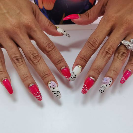 Miss Princess Make up #beograd Izlivanje noktiju Korekcija izlivanja noktiju akrilom - dugi nokti