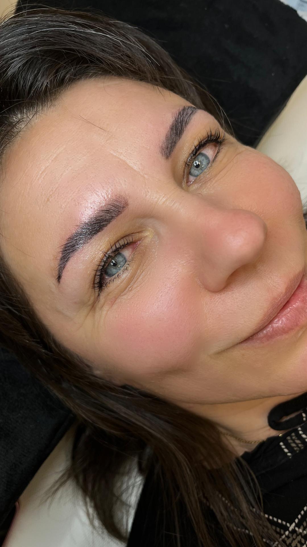 Lash + brow lift sa farbanjem obrva - Artist Alex Studio, Niš Obrve Lice Obrve, Niš, Medijana
