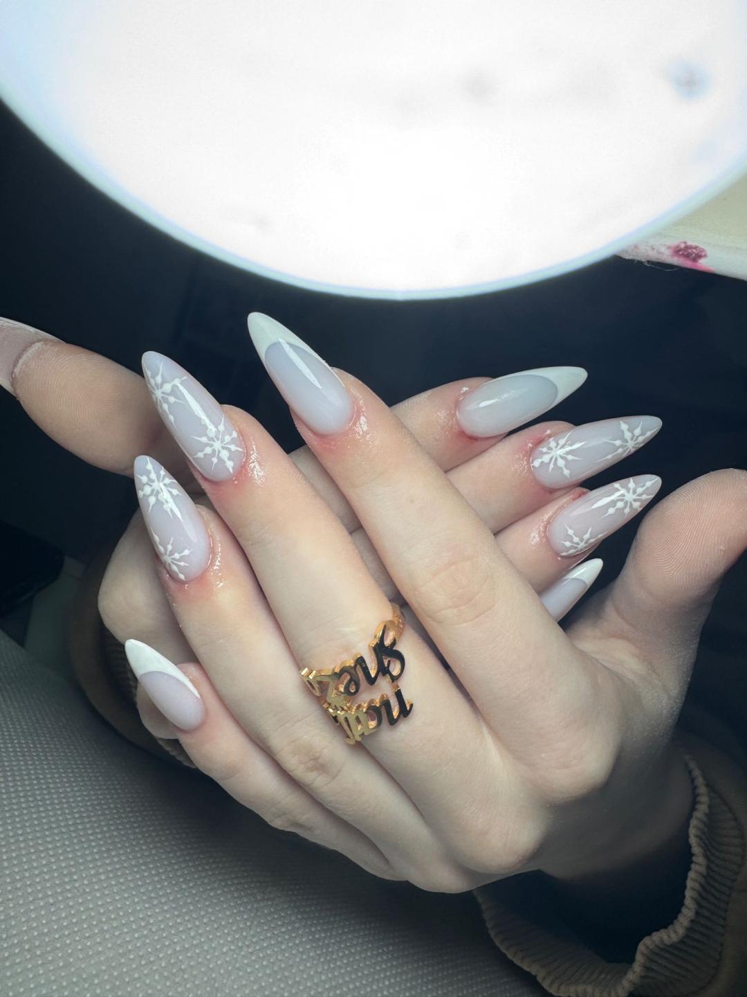 Sneža Nails #beograd Korekcija noktiju Korekcija noktiju salonski rad - XXL dužina