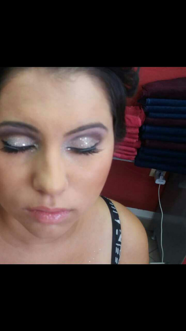 Viktorija City #beograd Make-up / šminkanje Profesionalno šminkanje + veštačke trepavice