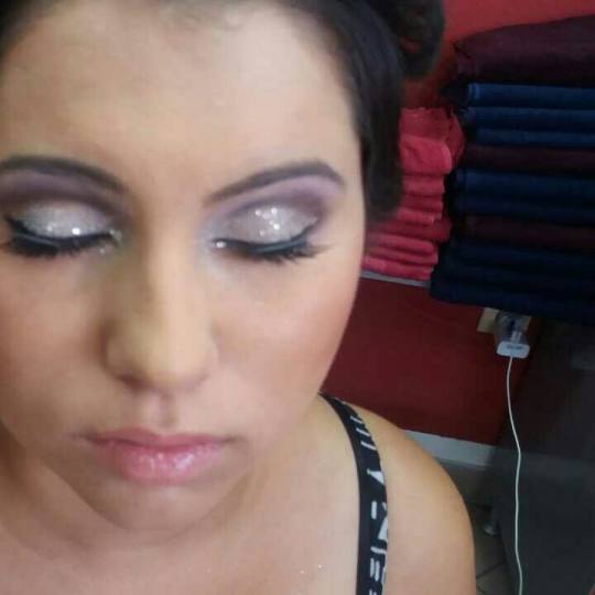 Viktorija City #beograd Make-up / šminkanje Profesionalno šminkanje + veštačke trepavice sminkan