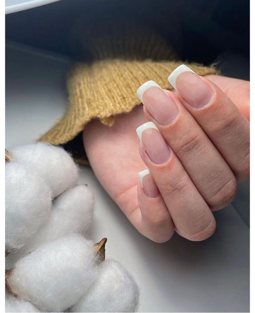 Monami beauty #beograd Ukrašavanje noktiju French / ombre / bebi bumer - dodatak uz uslugu