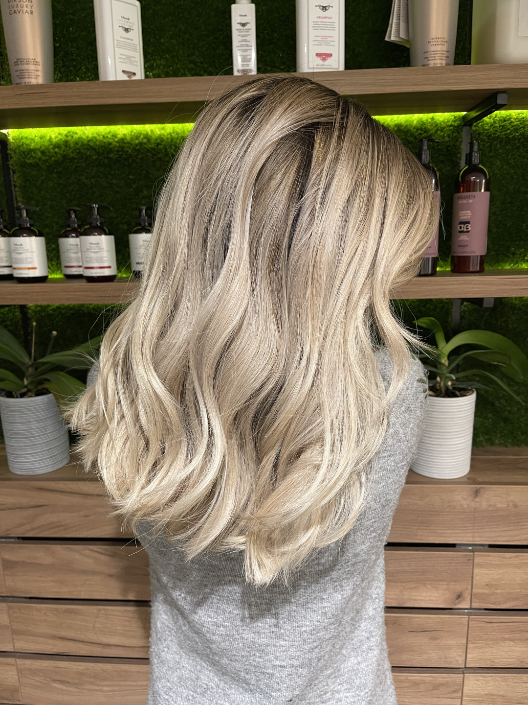 OHB Belgrade #beograd Ombre, sombre, balayage Balayage / Airtouch + preliv + feniranje - duga kosa