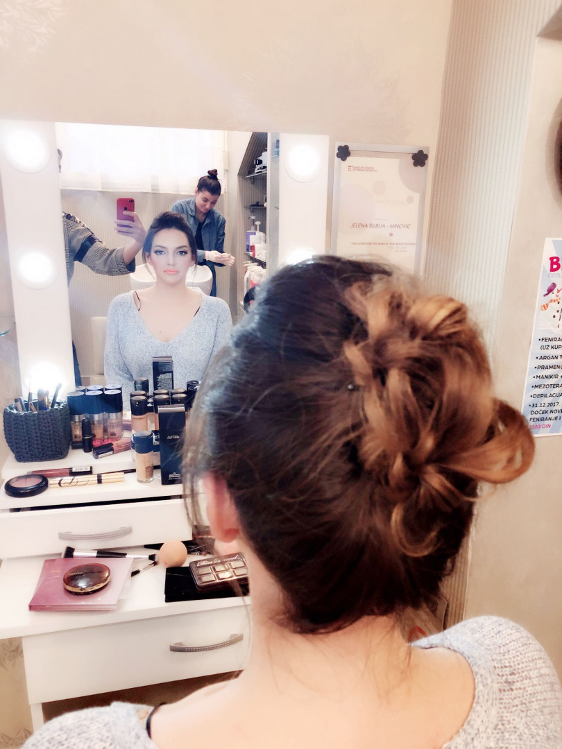 Bibi beauty centar #beograd Make-up / šminkanje Profesionalno šminkanje + veštačke trepavice + svečana frizura