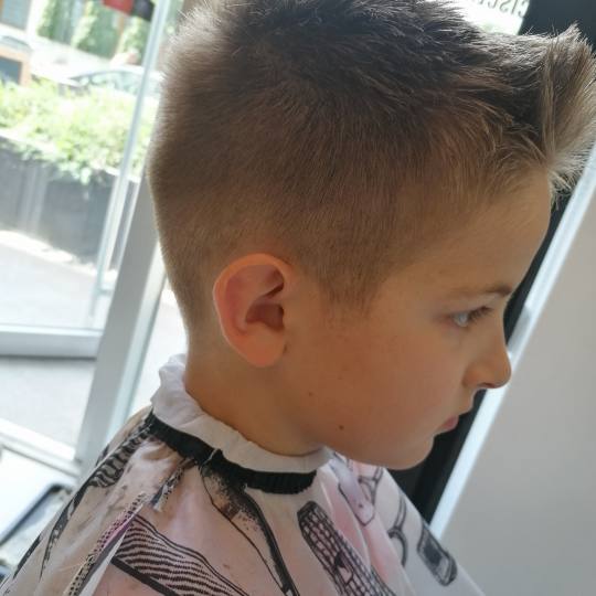 Salon Klinik #beograd Decje sisanje 350 din