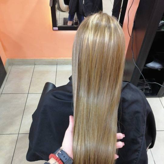 Hair Studio K1 #beograd Farbanje kose Posle Balayage + feniranje na ravno / lokne - sve dužine kose