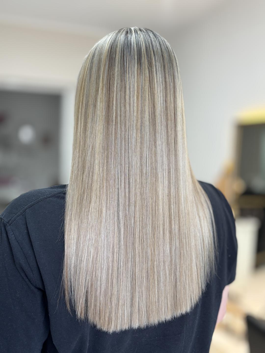 Pramenovi, preliv i feniranje- duga kosa - Atelier Kat, Beograd Ombre, sombre, balayage Frizerski saloni Ombre, sombre, balayage, Beograd, Mirijevo
