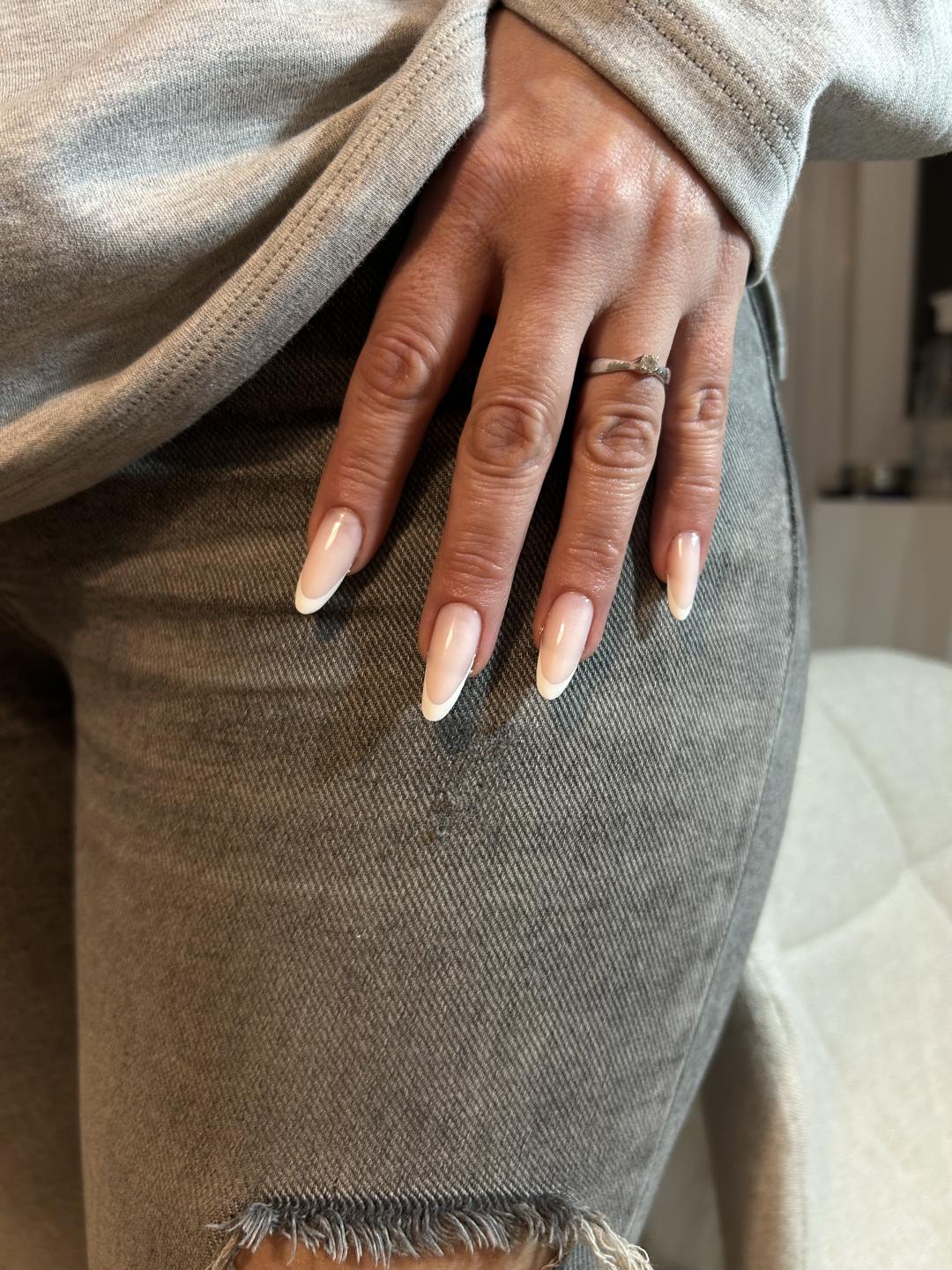 Vanilla rain beauty #beograd Lakiranje noktiju French - dodatak uz uslugu