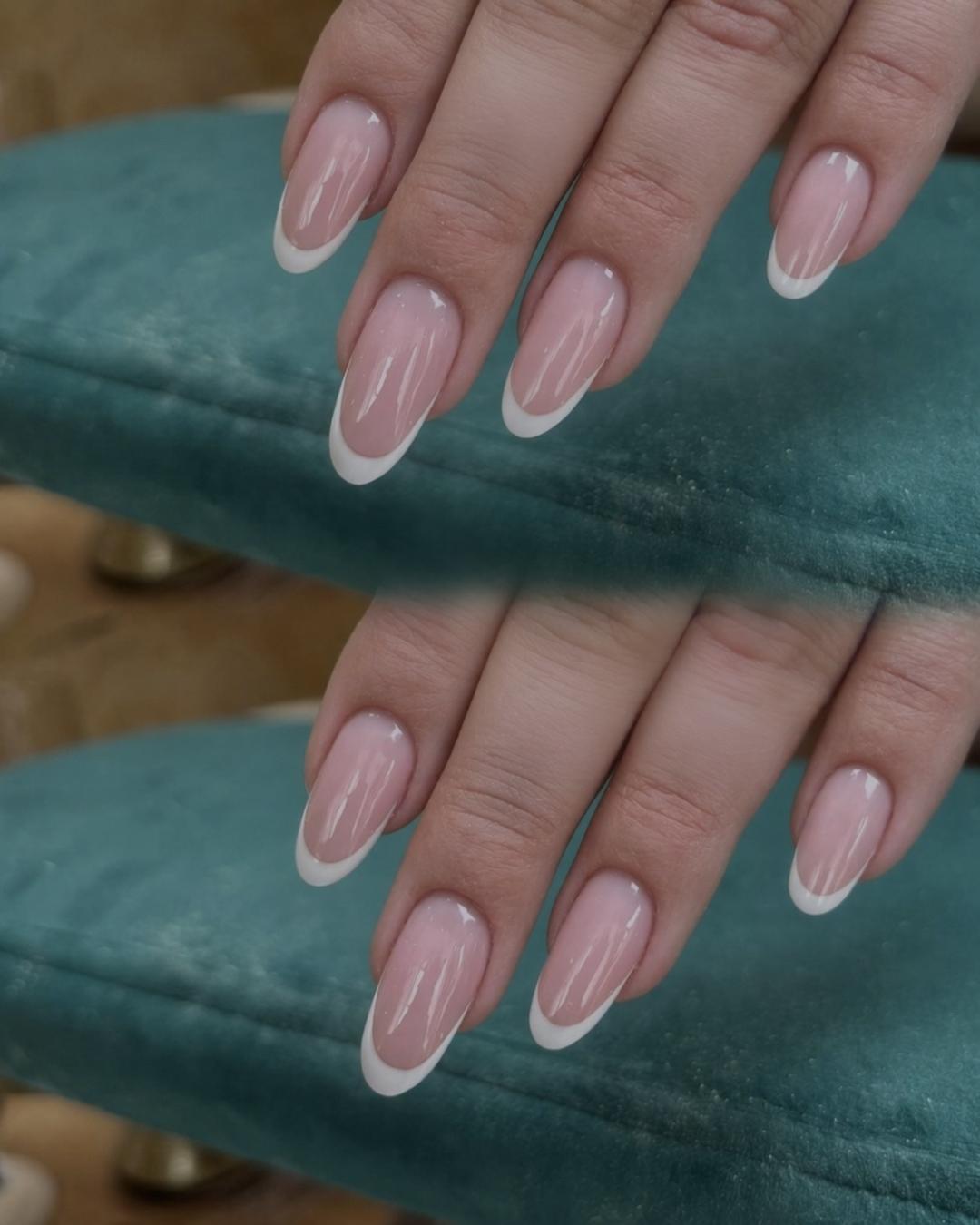 Izlivanje noktiju gelom - M dužina - Lumière studio, Beograd Izlivanje noktiju Nokti Izlivanje noktiju, Beograd, Voždovac