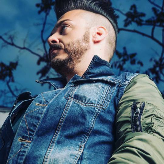 Aleksandar Team #beograd Muško šišanje Muško šišanje makazama + mašinicom - top stilista