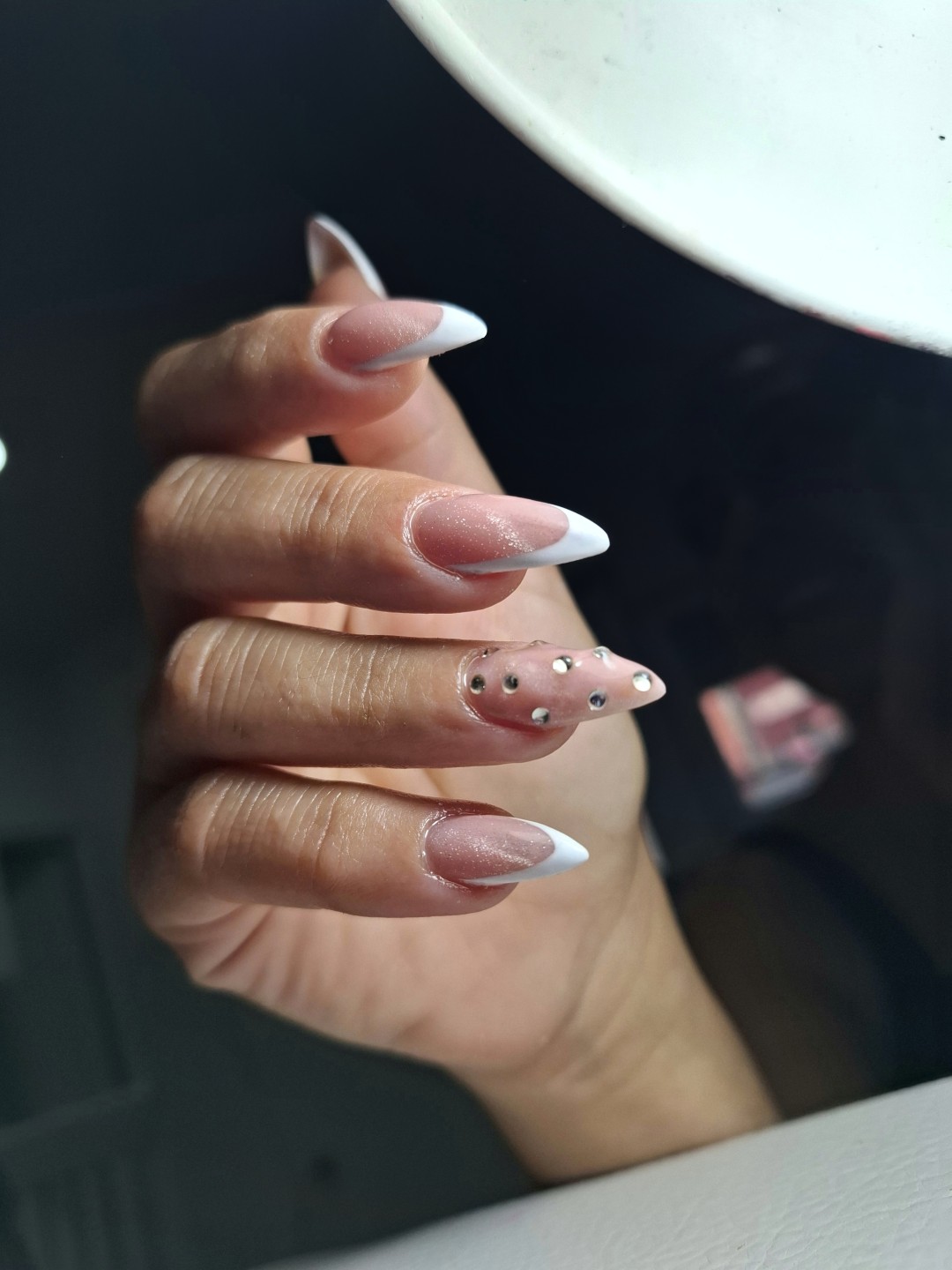 Korekcija gela + french - ruke - Beauty Studio by Milica Pavlović, Beograd Manikir Nokti Manikir, Beograd, Karaburma, Višnjička banja