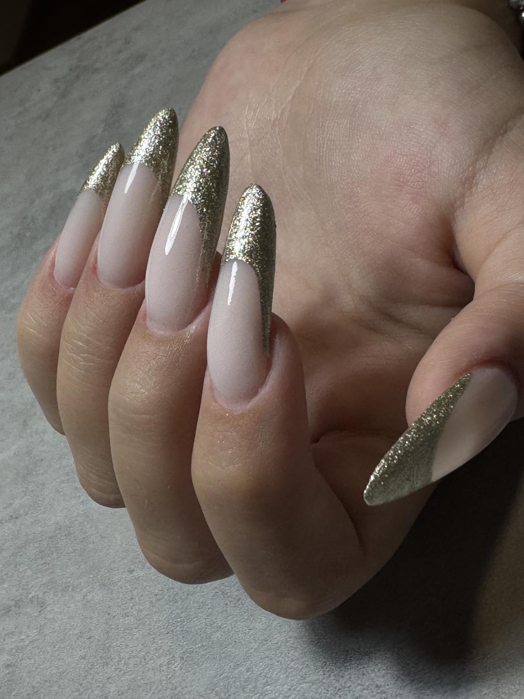 Izlivanje noktiju - XL dužina - Elle beauty center, Novi Sad Izlivanje noktiju Nokti Izlivanje noktiju, Novi Sad, Grbavica, Liman, Adamićevo