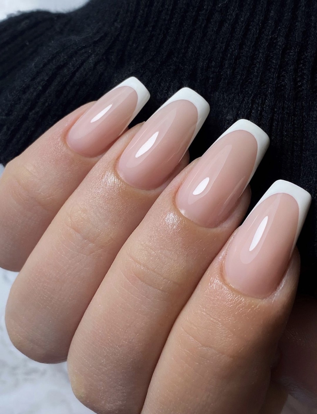 Lavish Nail and Cosmetics Lounge #beograd Manikir Manikir + gel lak
