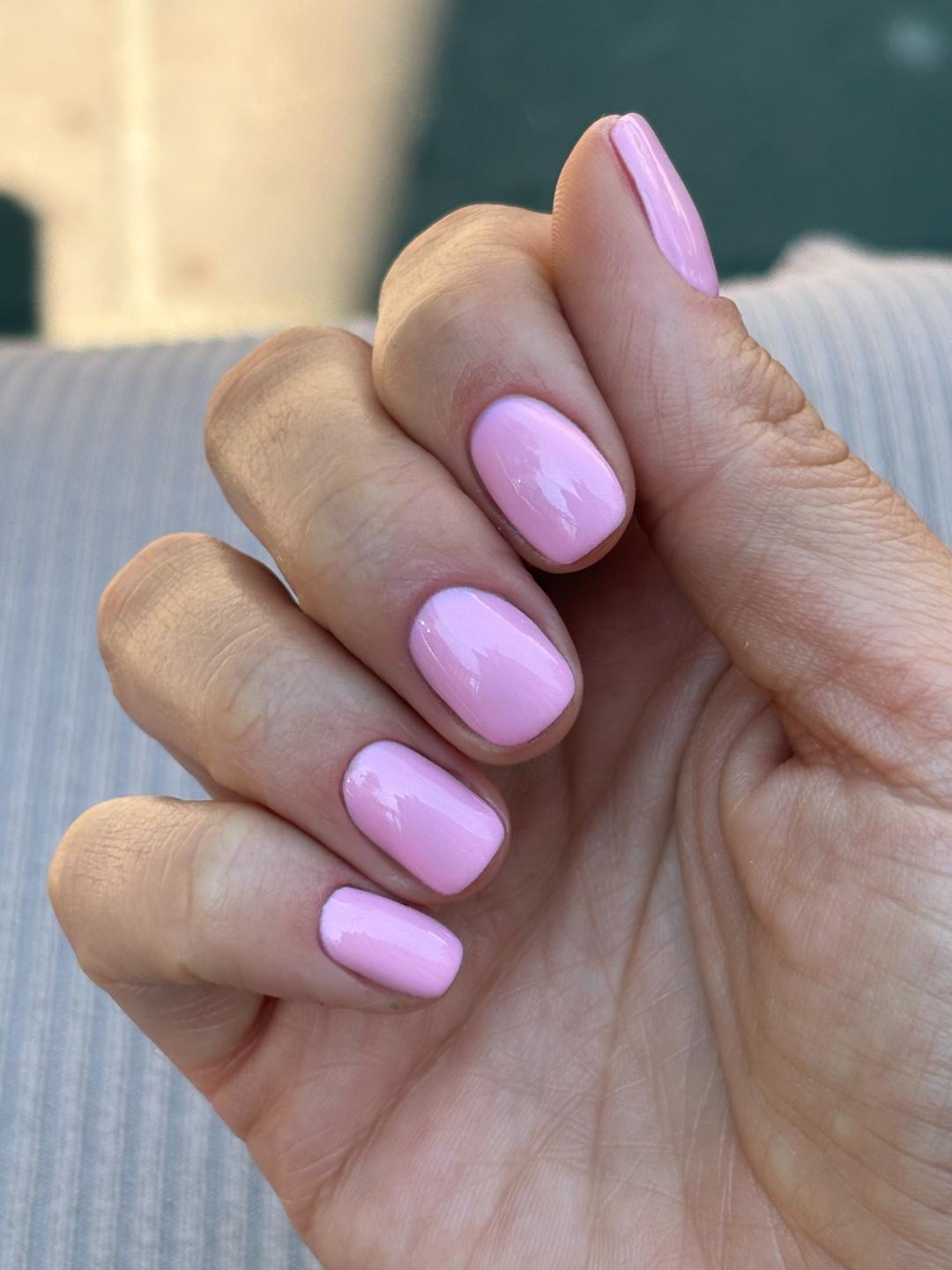 Beauté by Nina Cvejić #nis Manikir Korekcija tuđeg rada + manikir + shellac