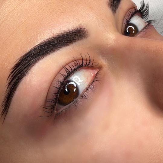 MB Studio #beograd Lash lift Brow lift + lash lift