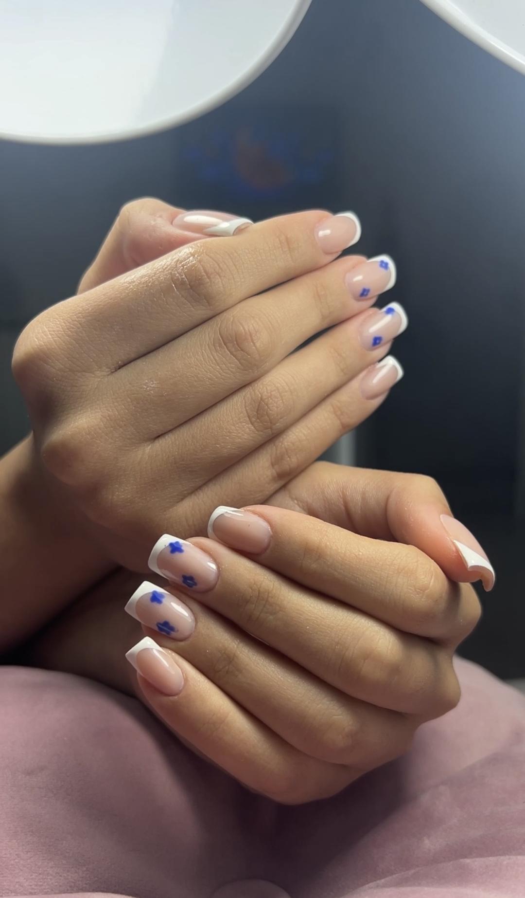 Korekcija izlivanja / ojačavanja noktiju gelom - S dužina - Fancy Girls, Beograd Korekcija noktiju Nokti Korekcija noktiju, Beograd, Vukov spomenik, Đeram