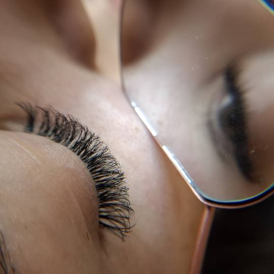 Beauty Studio by Milica Pavlović #beograd Nadogradnja trepavica Korekcija light volumen trepavica