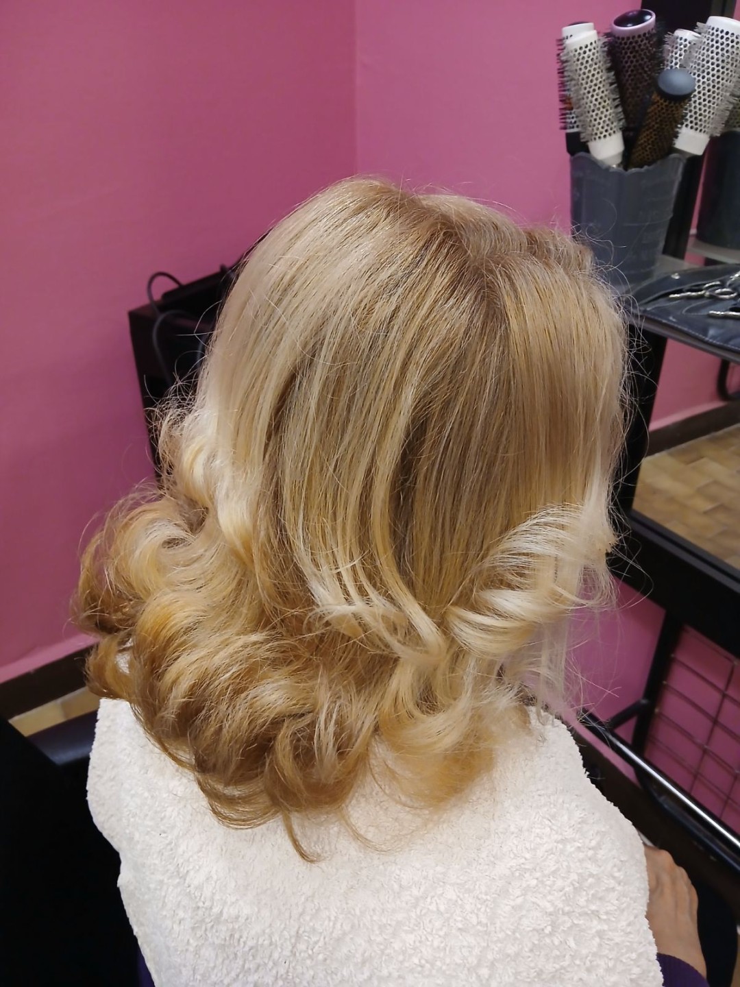 Sv. Mina, Beograd LookBook