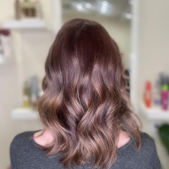 Amelie Hair and Beauty #beograd Farbanje kose Preliv cele dužine - kosa srednje dužine do ramena F