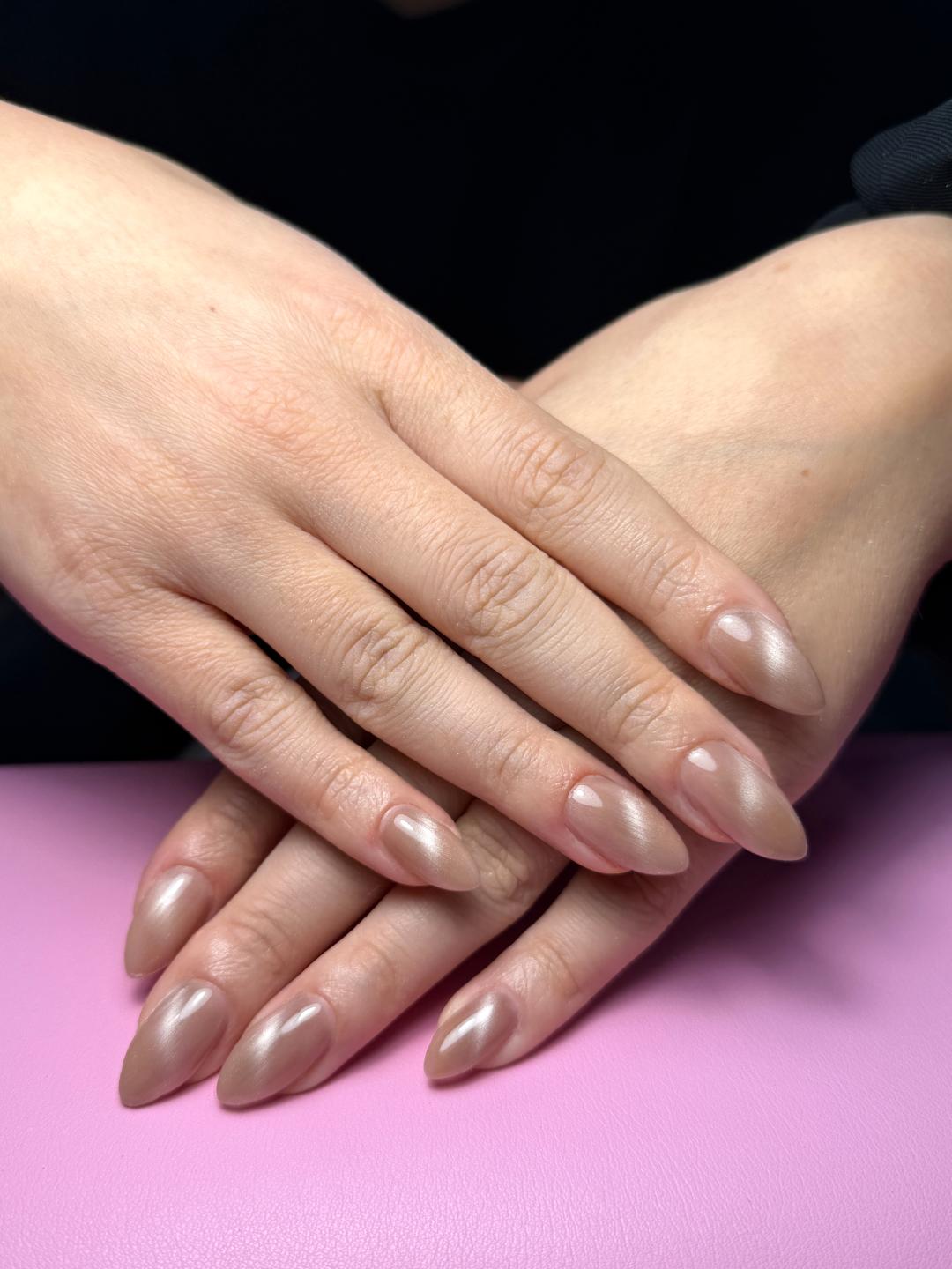 Korekcija izlivanja noktiju gelom - M dužina - Beauty room Zvezdara, Beograd Izlivanje noktiju Nokti Izlivanje noktiju, Beograd, Zvezdara