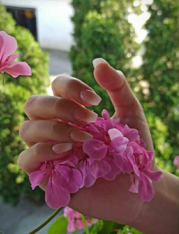 Beautyland #nis Izlivanje noktiju Izlivanje noktiju gelom - S / M dužina