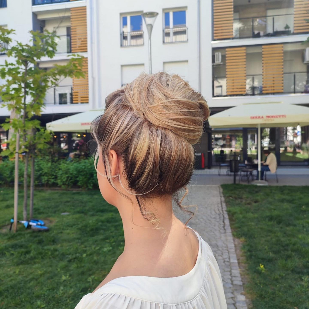 Kalax Studio Lepote #beograd Svečane i frizure za svadbu Svečana frizura - duga kosa