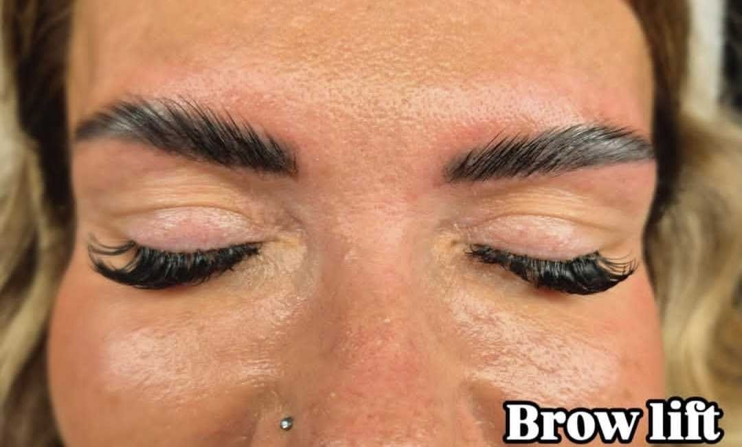Moa cosmetics #beograd Obrve Brow lift