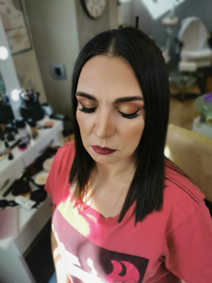 Bibi beauty centar #beograd Make-up / šminkanje Profesionalno šminkanje + veštačke trepavice