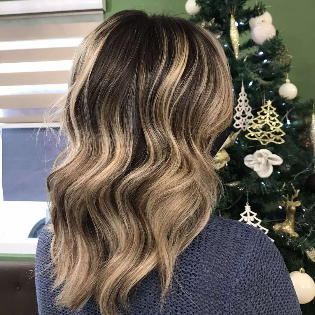 Exclusive Beauty #beograd Ombre, sombre, balayage Balayage + preliv - kosa srednje dužine