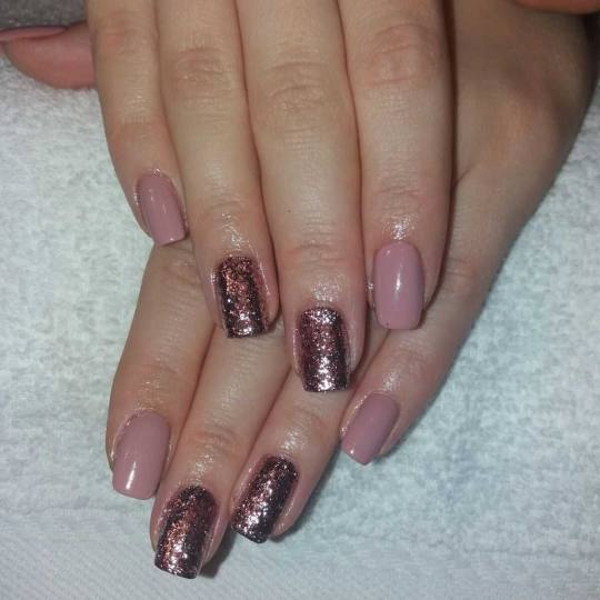 Choco Love #beograd Gel lak Gel lak - bez manikira #manikir #saloni-pedikir-manikir #izlivanje #gell