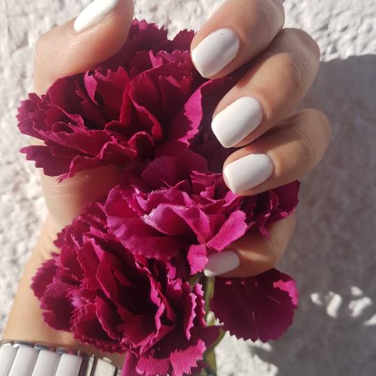 Unna Centar #beograd Manikir #trajnilak Spa manikir + gel lak CUCCIO COLOUR VENEER SOAK OFF SISTEM -