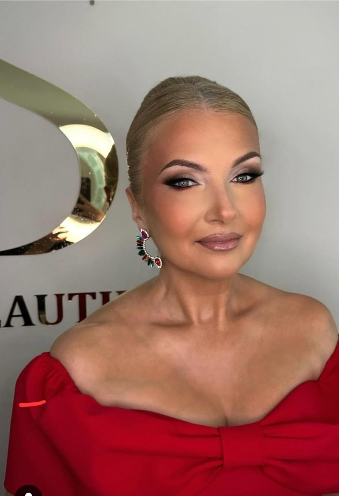 Miss Staša #nis Make-up / šminkanje Profesionalno šminkanje + veštačke trepavice