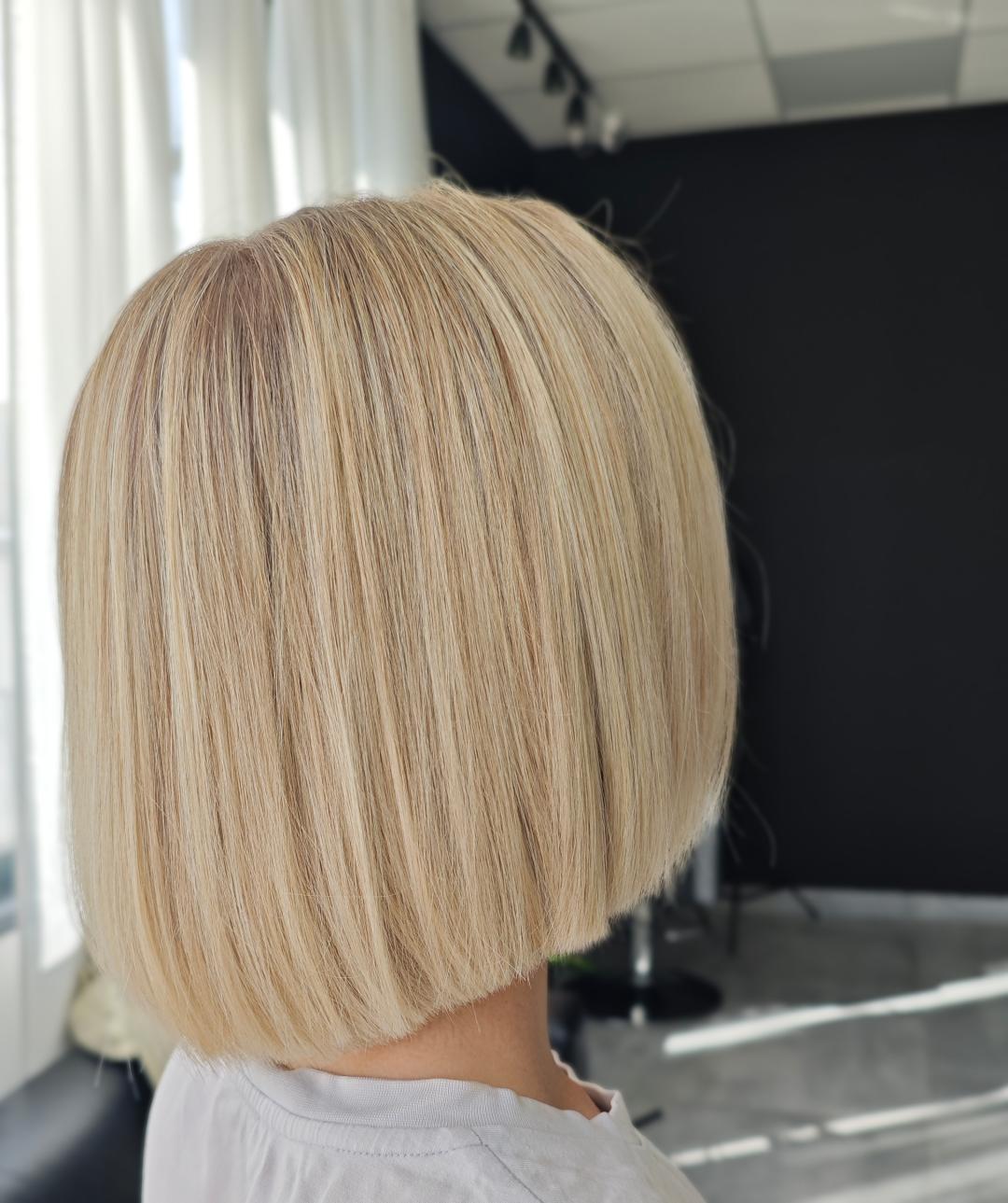Kotenkova Studio & Education #beograd Pramenovi Blond tehnike cele dužine - kosa srednje dužine