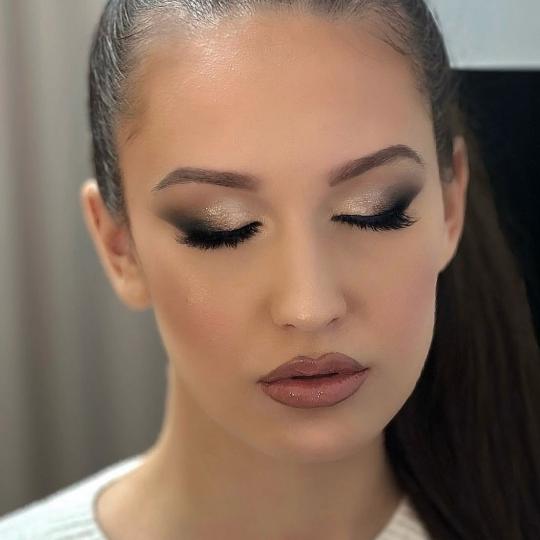 Maria's Beauty #nis Make-up / šminkanje Profesionalno šminkanje + veštačke trepavice