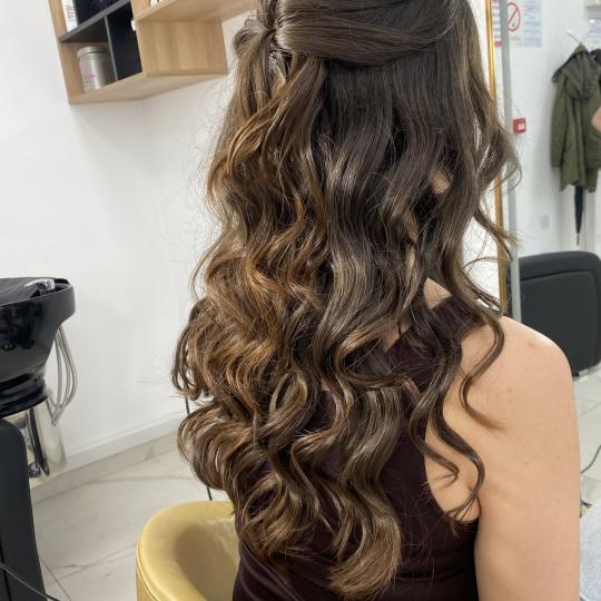 Evels Beauty #nis Svečane i frizure za svadbu Svečana frizura - jednostavna Svečana frizura za sv